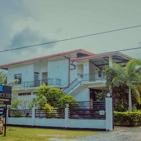 Aqua Hotel Yala Exterior photo